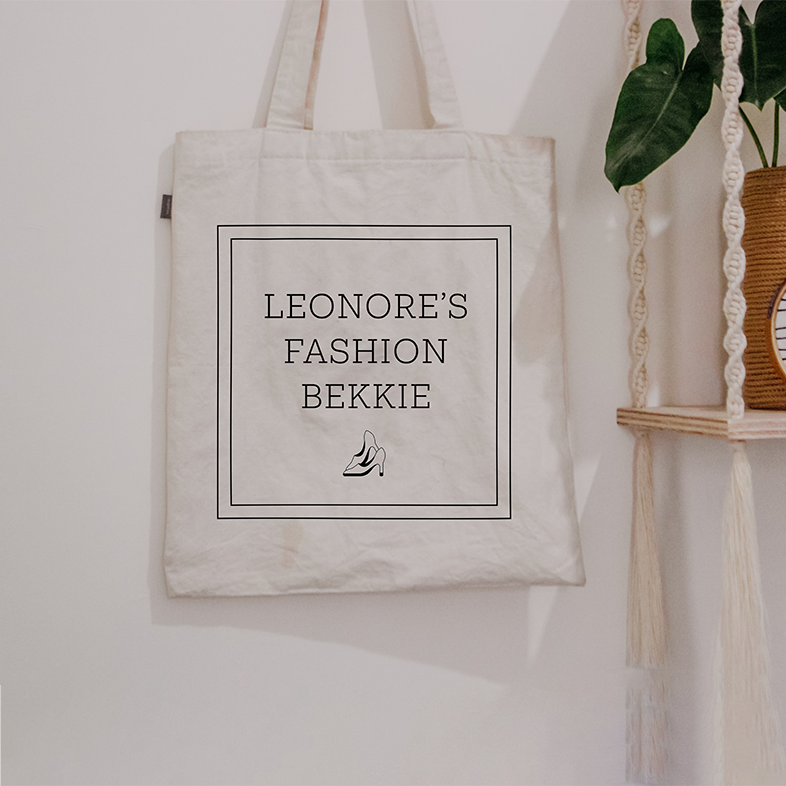 Tote bag